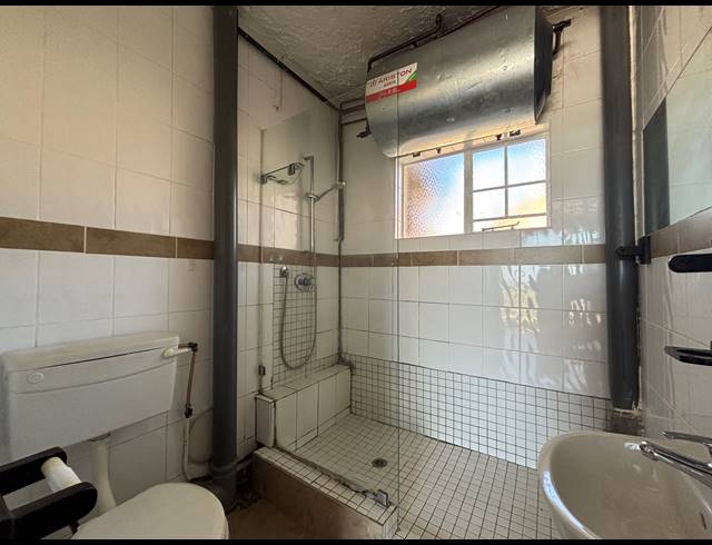 1 BEDROOM APARTMENT TO LET IN MORNINGSIDE